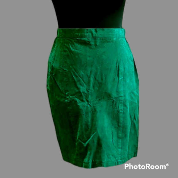 Vintage Dresses & Skirts - Vintage Maggie Lawrence Forest Green Leather Pencil Skirt
